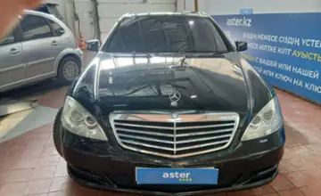 Mercedes-Benz S-Класс 2006 года за 7 000 000 тг. в Астана фото 2