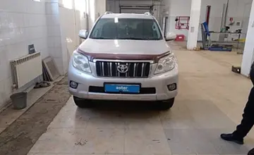 Toyota Land Cruiser Prado 2013 года за 16 300 000 тг. в Актобе фото 2