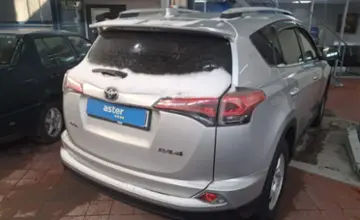 Toyota RAV4 2015 года за 11 000 000 тг. в Астана