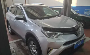 Toyota RAV4 2015 года за 11 000 000 тг. в Астана фото 3
