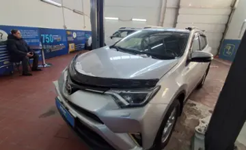 Toyota RAV4 2015 года за 11 000 000 тг. в Астана фото 1