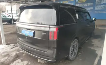 Zeekr 009 2023 года за 30 000 000 тг. в Алматы