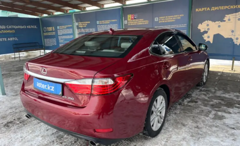 Lexus ES 2014 года за 11 500 000 тг. в Талдыкорган