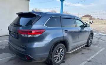 Toyota Highlander 2017 года за 16 800 000 тг. в Тараз