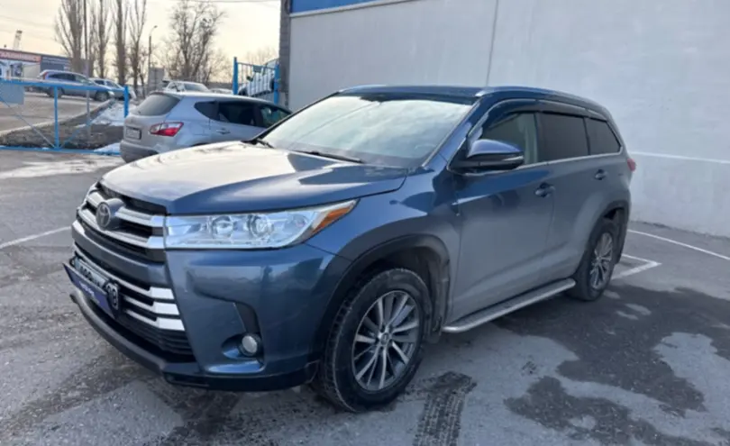 Toyota Highlander 2017 года за 16 800 000 тг. в Тараз