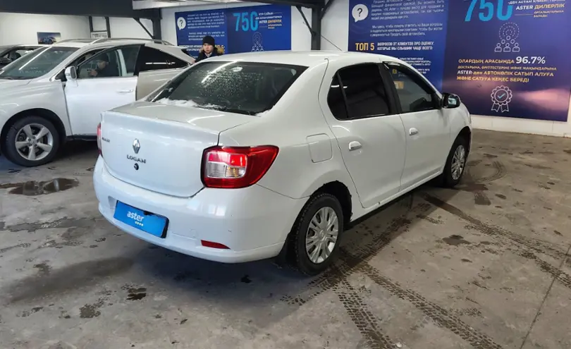 Renault Logan 2015 года за 2 650 000 тг. в Астана фото 3