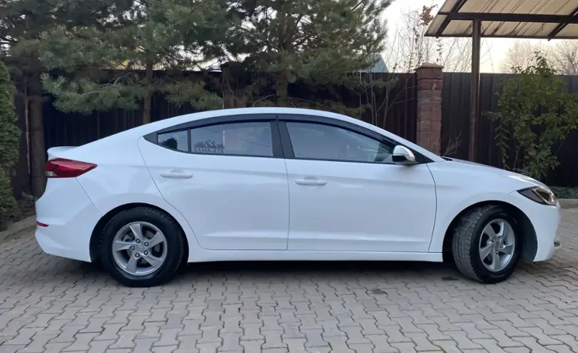 Hyundai Avante 2018 года за 6 500 000 тг. в Алматы фото 4