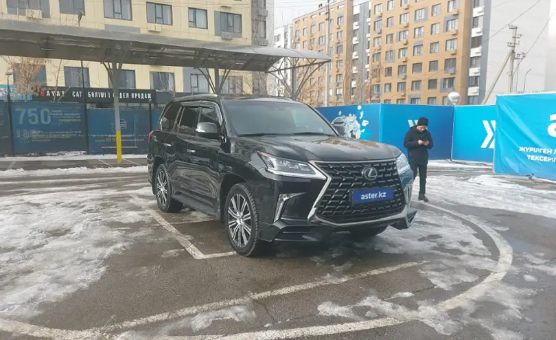 Lexus LX 2019 года за 51 000 000 тг. в Алматы