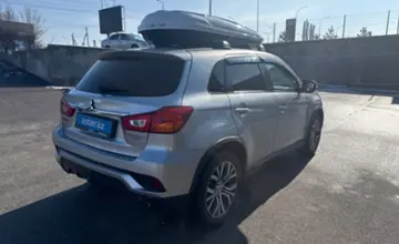 Mitsubishi Outlander 2018 года за 8 000 000 тг. в Шымкент