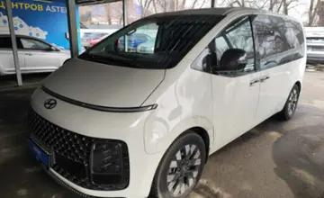 Hyundai Staria 2022 года за 18 000 000 тг. в Алматы фото 1