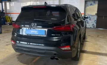 Hyundai Santa Fe 2019 года за 9 000 000 тг. в Караганда