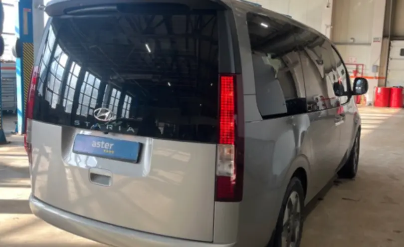 Hyundai Staria 2022 года за 25 500 000 тг. в Караганда фото 5