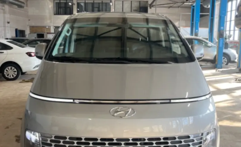 Hyundai Staria 2022 года за 25 500 000 тг. в Караганда фото 2