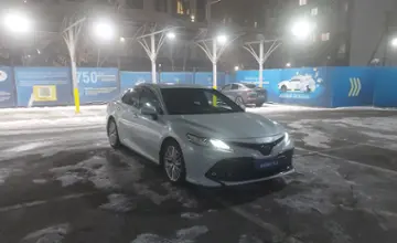 Toyota Camry 2019 года за 15 000 000 тг. в Алматы фото 2