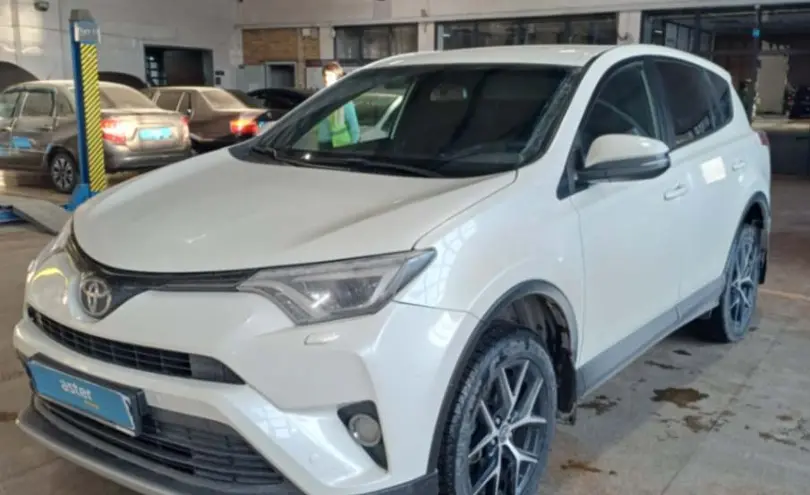 Toyota RAV4 2018 года за 12 000 000 тг. в Караганда