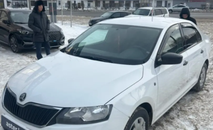 Skoda Rapid 2014 года за 4 500 000 тг. в Уральск