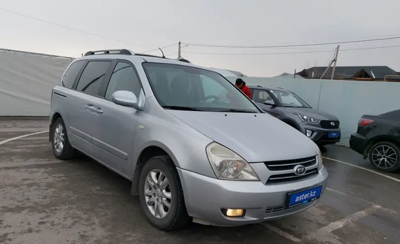 Kia Carnival 2008 года за 6 000 000 тг. в Шымкент фото 2
