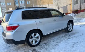 Toyota Highlander 2012 года за 13 000 000 тг. в Актобе фото 1