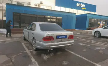Mercedes-Benz E-Класс 1996 года за 1 800 000 тг. в Алматы фото 4