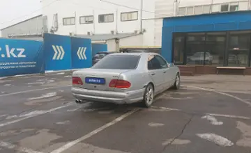 Mercedes-Benz E-Класс 1996 года за 1 800 000 тг. в Алматы фото 3