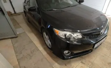 Toyota Camry 2013 года за 7 200 000 тг. в Актобе фото 3