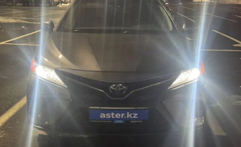 Toyota Camry 2020 года за 9 500 000 тг. в Алматы фото 2