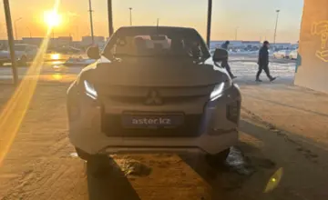 Mitsubishi L200 2021 года за 14 500 000 тг. в Алматы фото 2