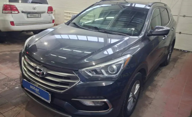 Hyundai Santa Fe 2017 года за 10 500 000 тг. в Астана