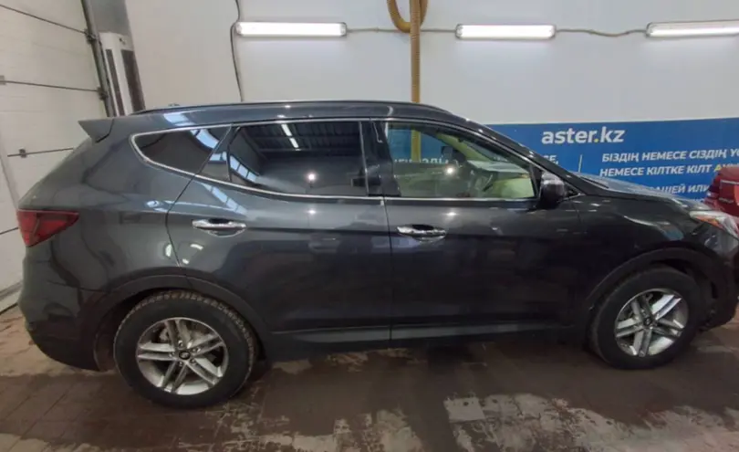 Hyundai Santa Fe 2017 года за 10 500 000 тг. в Астана фото 4