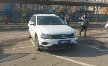 Volkswagen Tiguan 2018 года за 10 000 000 тг. в Алматы фото 2