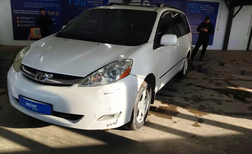 Toyota Sienna 2006 года за 8 000 000 тг. в Астана