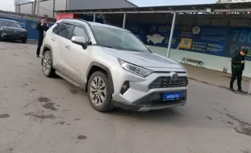 Toyota RAV4 2020 года за 15 500 000 тг. в Шымкент фото 2