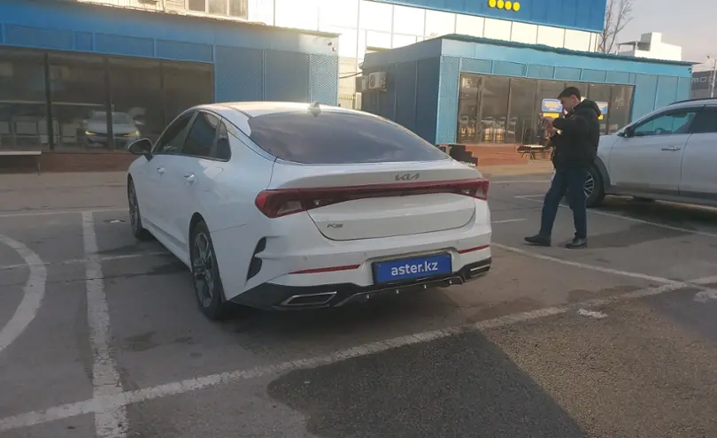 Kia K5 2022 года за 11 500 000 тг. в Алматы фото 4
