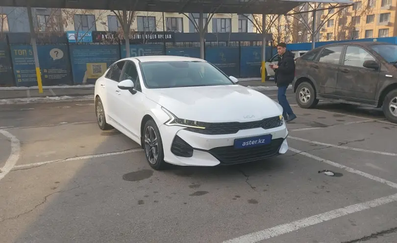 Kia K5 2022 года за 11 500 000 тг. в Алматы фото 2