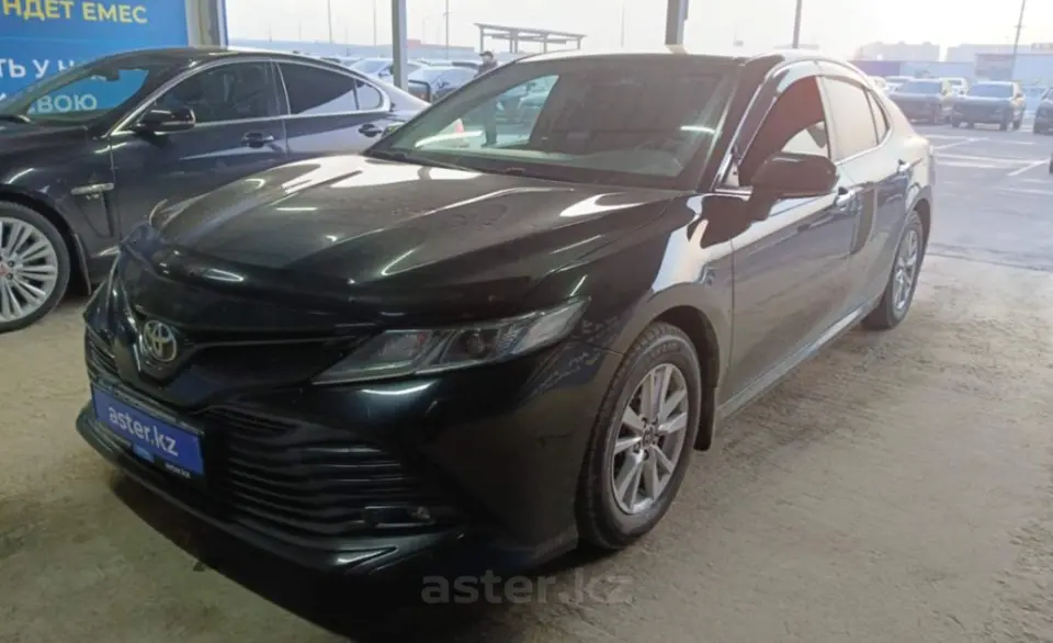 Toyota Camry 2019 года за 13 000 000 тг. в Алматы