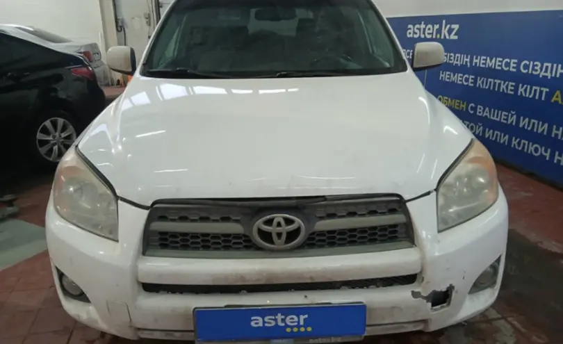 Toyota RAV4 2012 года за 8 000 000 тг. в Астана фото 2
