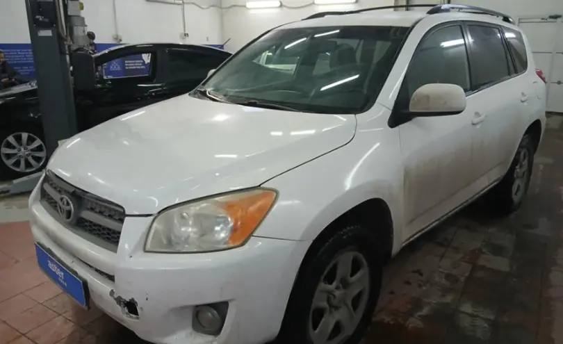 Toyota RAV4 2012 года за 8 000 000 тг. в Астана