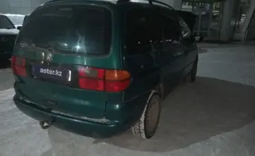 Volkswagen Sharan 1997 года за 1 700 000 тг. в Костанай