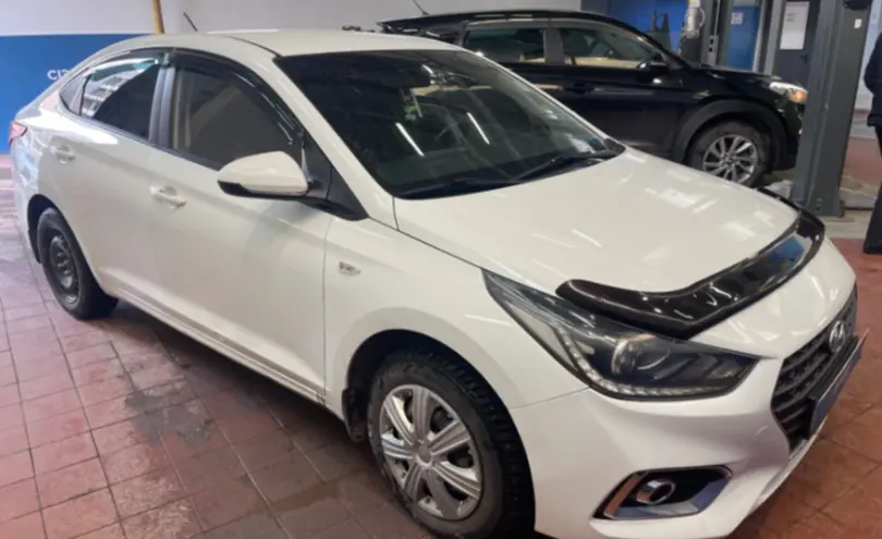 Hyundai Accent 2018 года за 6 500 000 тг. в Астана фото 3