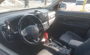 Mitsubishi Outlander 2016 года за 9 750 000 тг. в Алматы фото 5