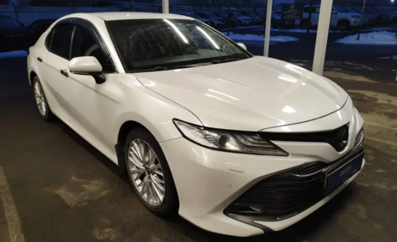 Toyota Camry 2020 года за 13 500 000 тг. в Алматы фото 3