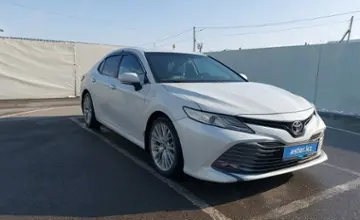 Toyota Camry 2019 года за 11 500 000 тг. в Шымкент фото 2