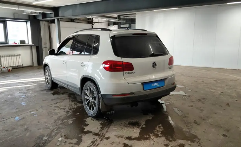 Volkswagen Tiguan 2013 года за 7 500 000 тг. в Астана фото 4
