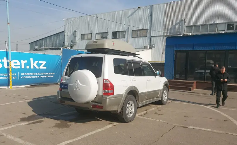 Mitsubishi Montero 2003 года за 7 000 000 тг. в Алматы фото 3