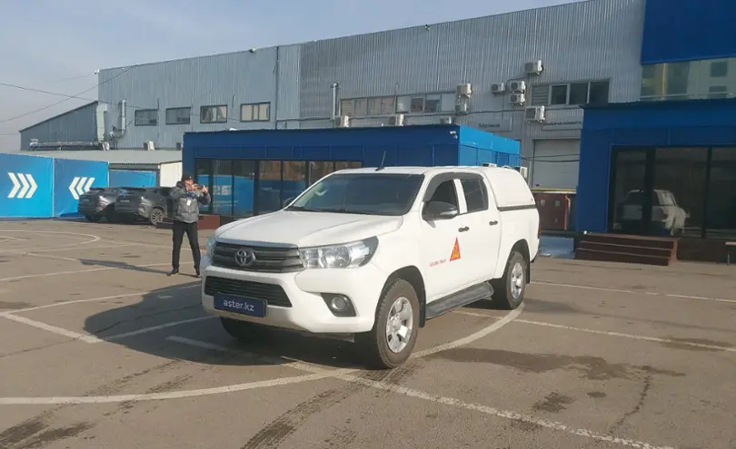 Toyota Hilux 2017 года за 15 000 000 тг. в Алматы