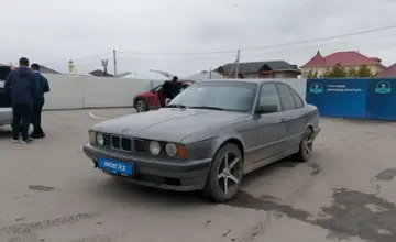 BMW 5 серии 1993 года за 2 500 000 тг. в Шымкент фото 1