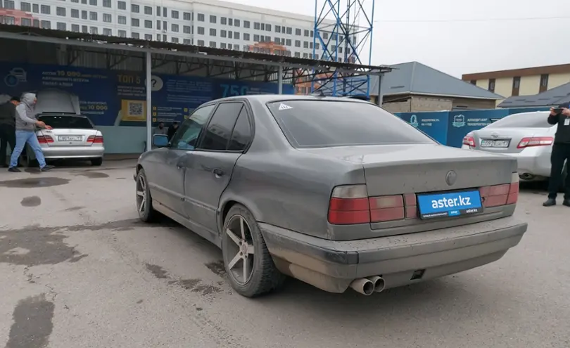 BMW 5 серии 1993 года за 2 500 000 тг. в Шымкент фото 4