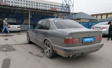 BMW 5 серии 1993 года за 2 500 000 тг. в Шымкент фото 4