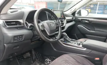 Toyota Highlander 2022 года за 32 000 000 тг. в Шымкент фото 5
