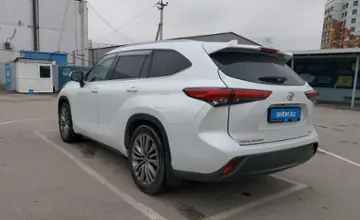 Toyota Highlander 2022 года за 32 000 000 тг. в Шымкент фото 4